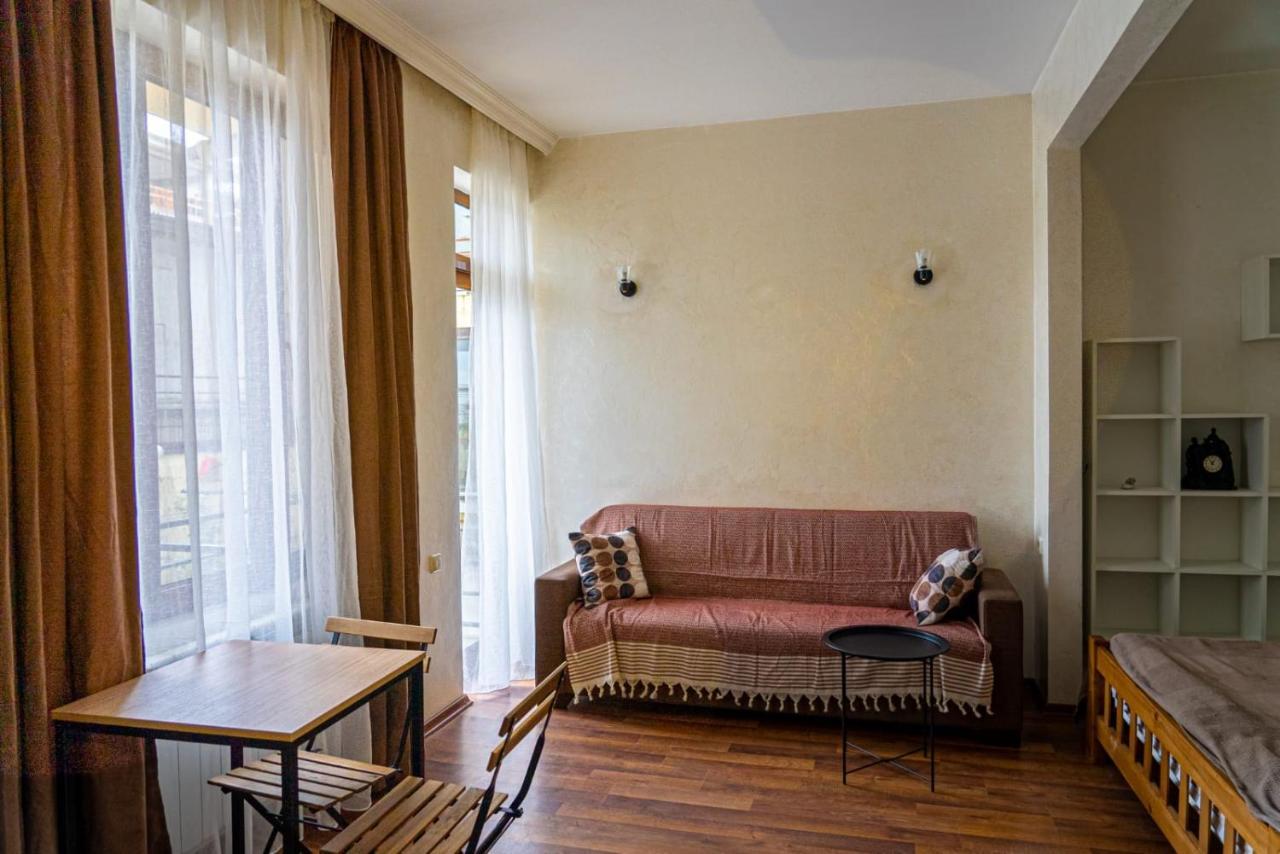 Tavdadebuli Apartment Батумі Екстер'єр фото